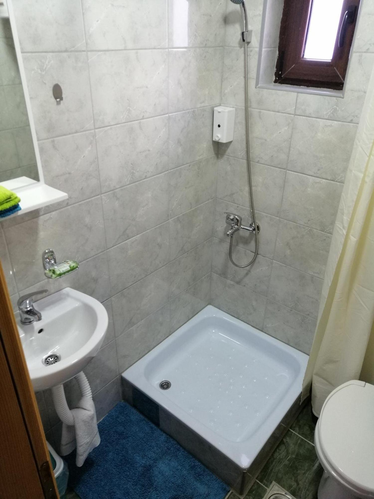 Tarin Zov Apartamento Kaludjerske Bare Quarto foto